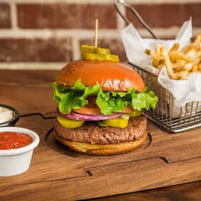 Beyond Burger (Plant-Based, Meatless).